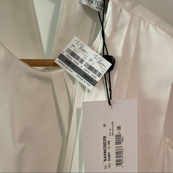 Victor & Rolf white pleated sleeveless top - Picture 8 of 8